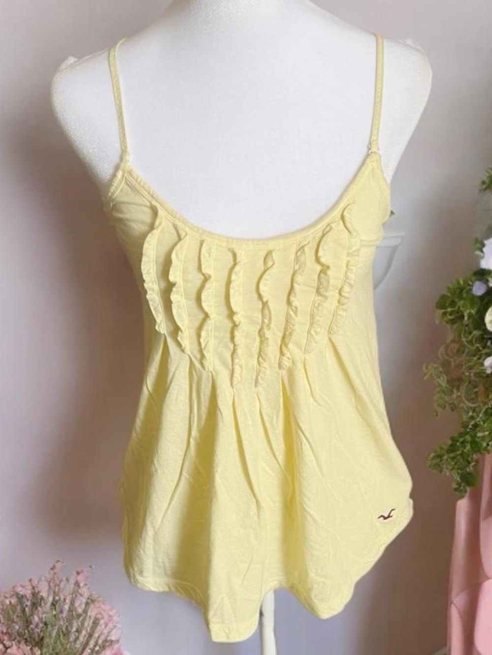 Vintage Y2K Hollister Yellow Ruffled Spaghetti Strap Tank Top